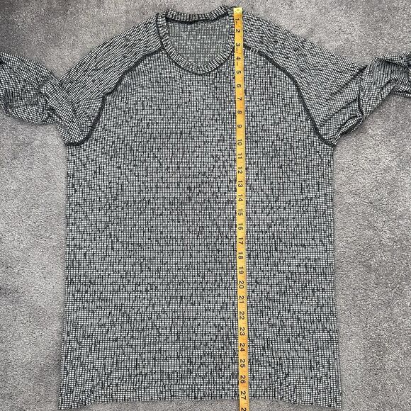 Lululemon Metal Vent Tech S Long Sleeve Grey Black Space Code Gym Training Run - Picture 8 of 9